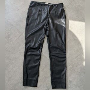 Seductive Sabrina‎ Faux Leather 7/8 Pants Black EU 40